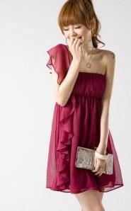 虎門(mén)時(shí)尚服飾集錦 短袖T恤、情侶裝與精品裙一站式采購(gòu)指南